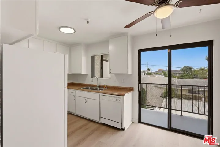 13801 Yukon Avenue, Hawthorne, California 90250