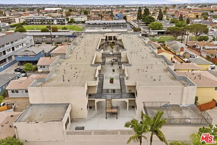13801 Yukon Avenue, Hawthorne, California 90250
