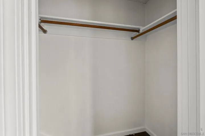 4477 Mentone St #211, San Diego, California 92107