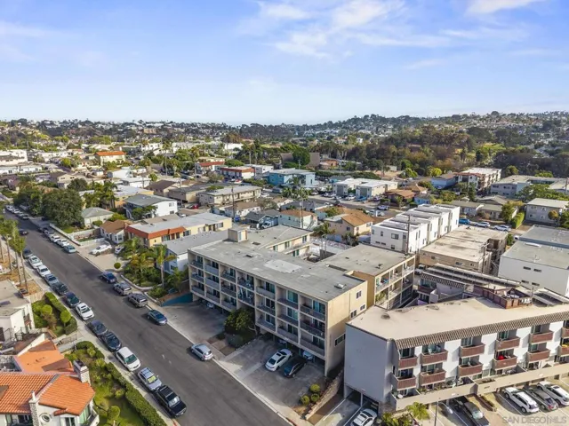 4477 Mentone St #211, San Diego, California 92107