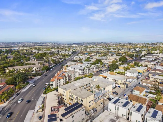 4477 Mentone St #211, San Diego, California 92107