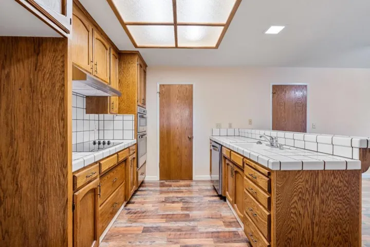 729 Helen Drive, Hollister, California 95023