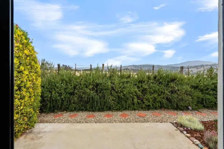 729 Helen Drive, Hollister, California 95023