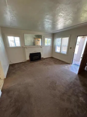 612 Central Avenue, Salinas, California 93901