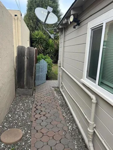 612 Central Avenue, Salinas, California 93901