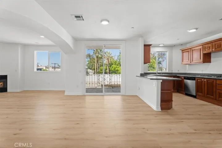 5305 Bellingham, Valley Village, California 91607