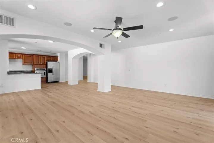 5305 Bellingham, Valley Village, California 91607