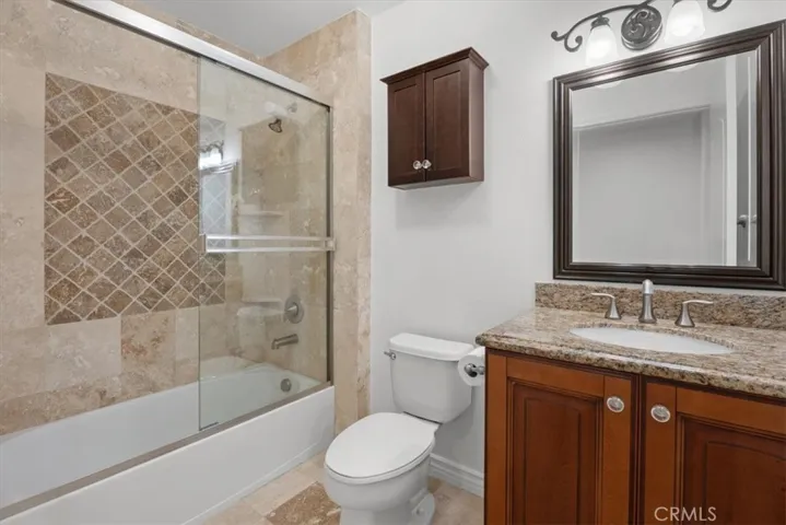 5305 Bellingham, Valley Village, California 91607
