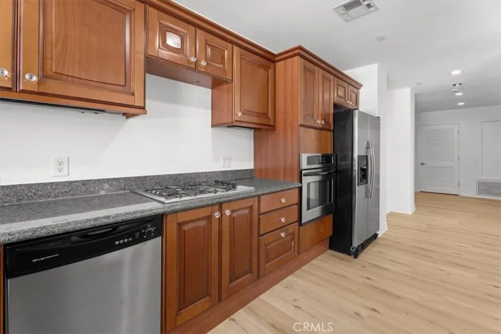 5305 Bellingham, Valley Village, California 91607