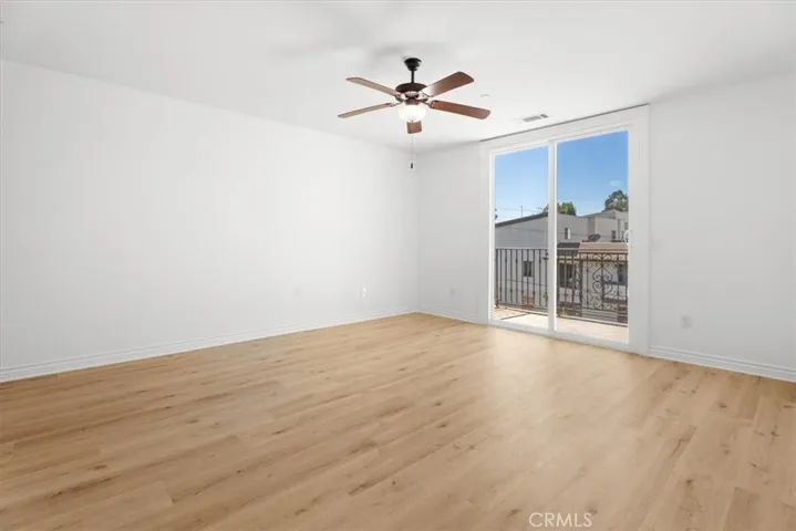 5305 Bellingham, Valley Village, California 91607