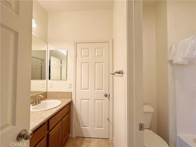 13284 Campolina Drive, Eastvale, California 92880