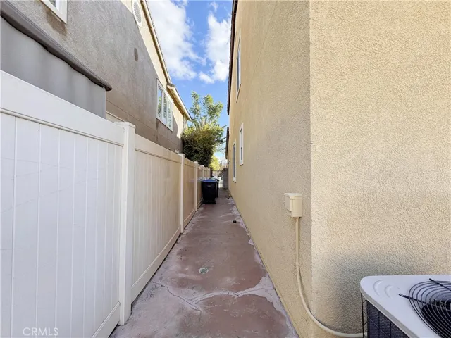 13284 Campolina Drive, Eastvale, California 92880