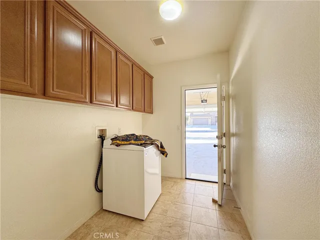 13284 Campolina Drive, Eastvale, California 92880