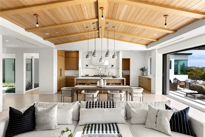 4607 Dorchester Road, Corona Del Mar, California 92625