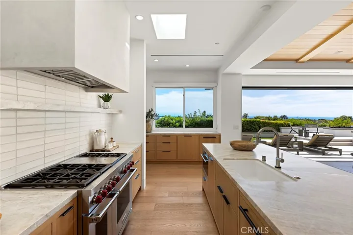 4607 Dorchester Road, Corona Del Mar, California 92625