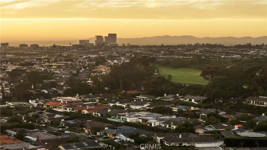 4607 Dorchester Road, Corona Del Mar, California 92625