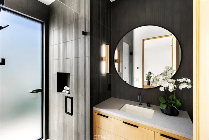 4607 Dorchester Road, Corona Del Mar, California 92625
