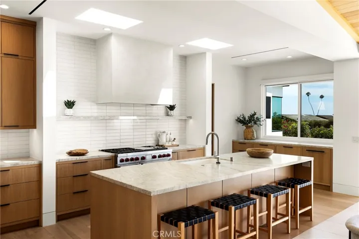4607 Dorchester Road, Corona Del Mar, California 92625