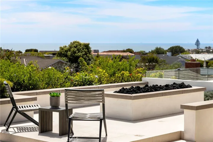 4607 Dorchester Road, Corona Del Mar, California 92625