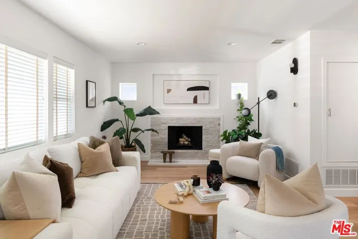5437 3rd Ave, Los Angeles, California 90043