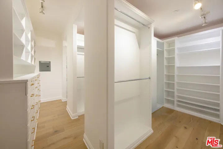 14655 Mulholland Drive, Los Angeles, California 90077