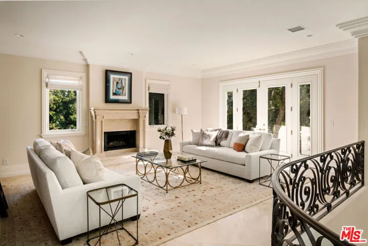 1350 Benedict Canyon Drive, Beverly Hills, California 90210