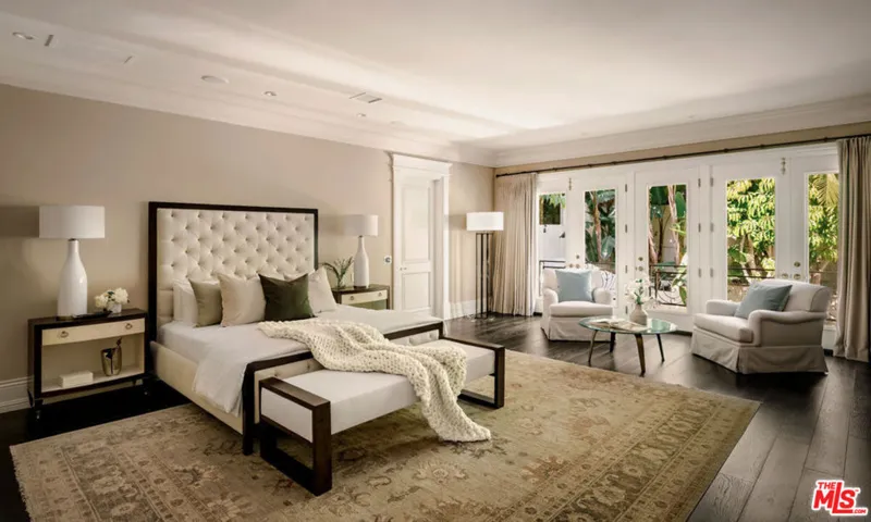 1350 Benedict Canyon Drive, Beverly Hills, California 90210