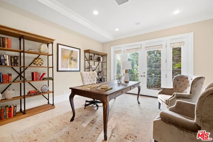 1350 Benedict Canyon Drive, Beverly Hills, California 90210