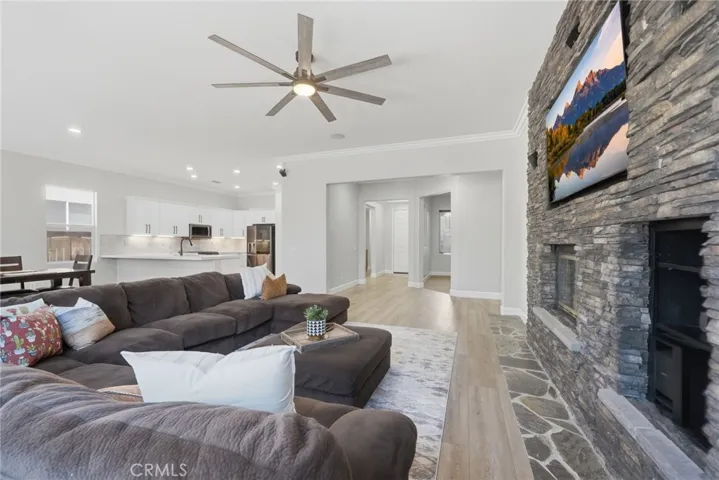 31870 Eureka, Winchester, California 92596
