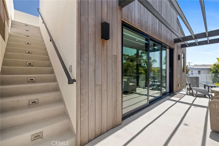622 1st Place, Hermosa Beach, California 90254