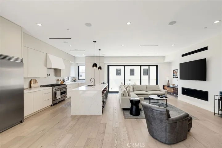 622 1st Place, Hermosa Beach, California 90254