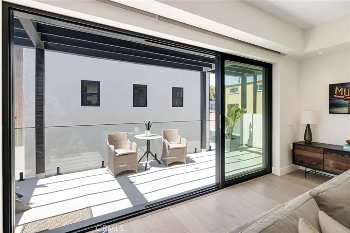 622 1st Place, Hermosa Beach, California 90254