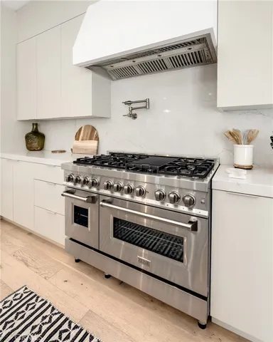 622 1st Place, Hermosa Beach, California 90254