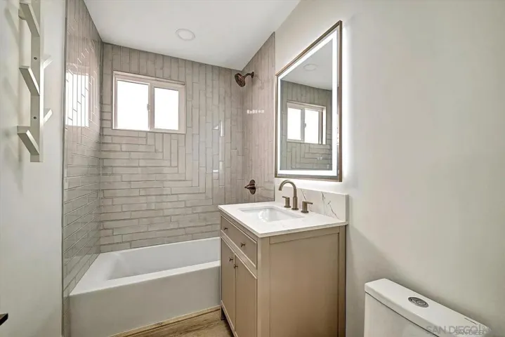 2802 Cowley Way, San Diego, California 92110