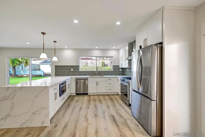 2802 Cowley Way, San Diego, California 92110