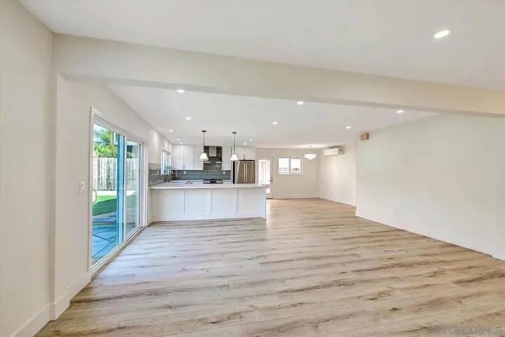 2802 Cowley Way, San Diego, California 92110