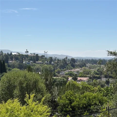 12138 Skyline Drive, North Tustin, California 92705