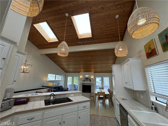 209 29th, Newport Beach, California 92663