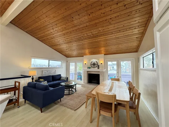 209 29th, Newport Beach, California 92663