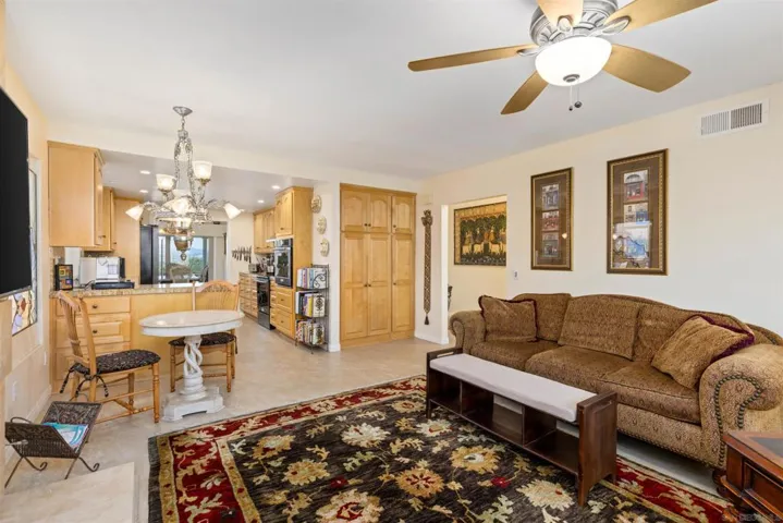 17632 Fonticello Way, San Diego, California 92128