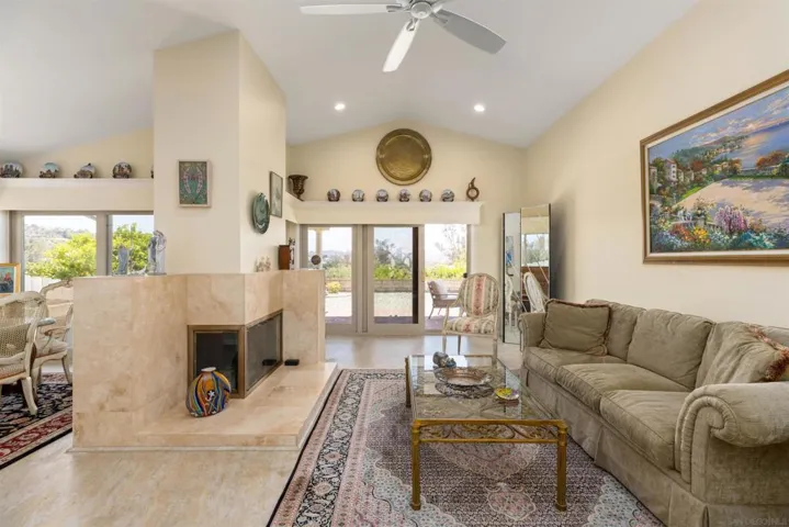 17632 Fonticello Way, San Diego, California 92128