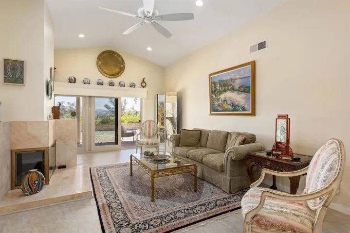 17632 Fonticello Way, San Diego, California 92128