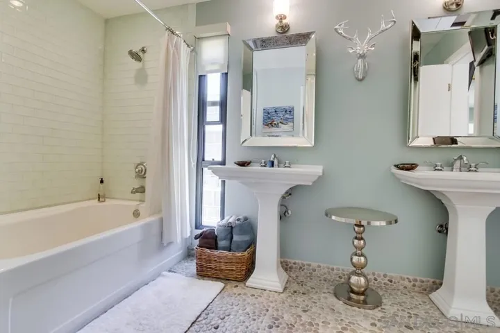 3888 Riviera Dr 301, San Diego, California 92109
