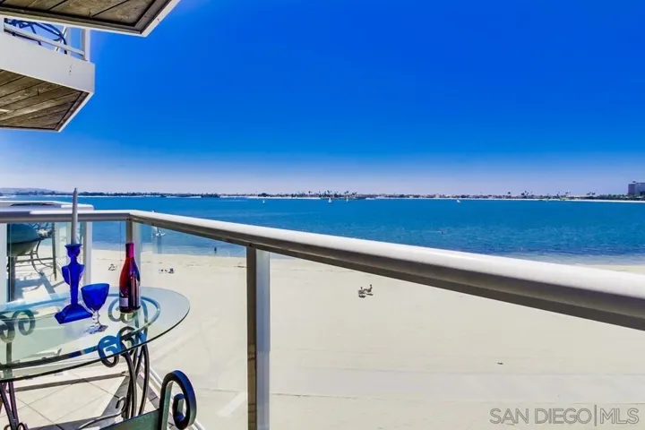 3888 Riviera Dr 301, San Diego, California 92109