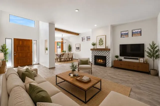 LivingRoom.2