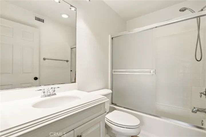 355 Flyers, Tustin, California 92782