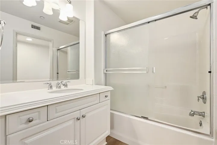 355 Flyers, Tustin, California 92782