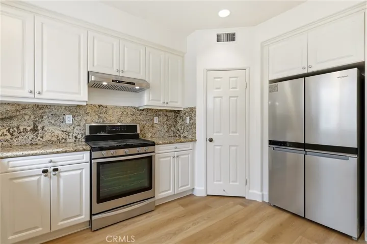 355 Flyers, Tustin, California 92782