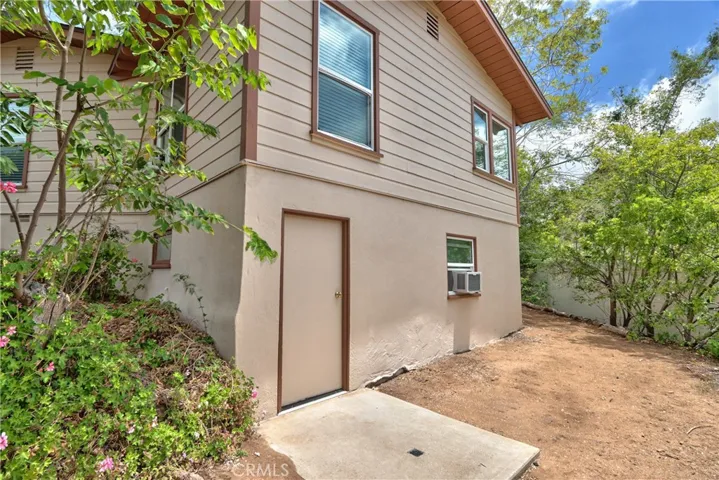 Flex Space 2 w/separate entrance