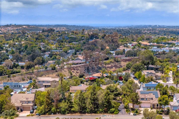 1645 S Hannalei, Vista, California 92083